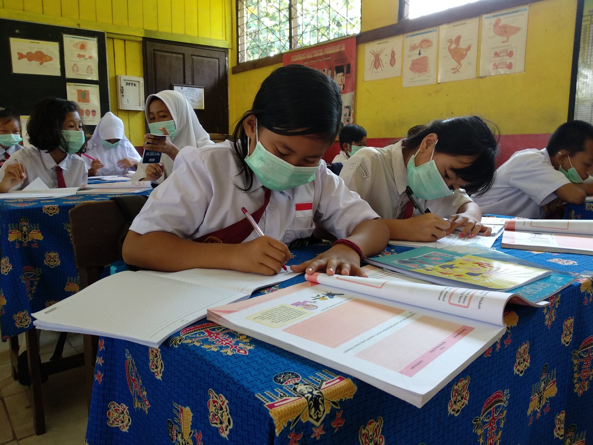 Aktivitas belajar mengajar disekolah pada saat kabut asap