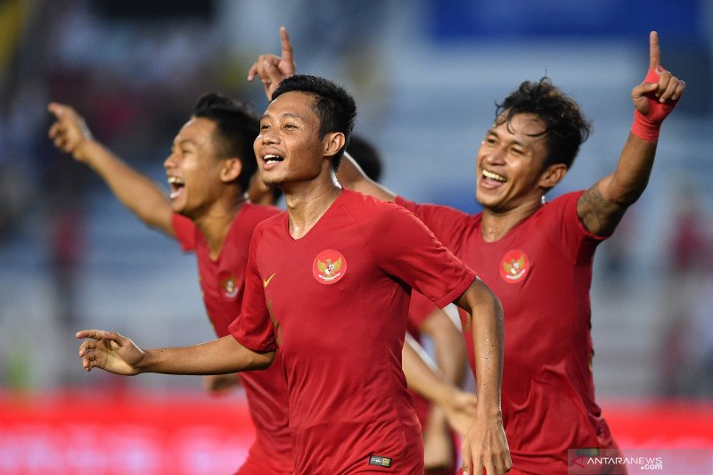 Evan Dimas