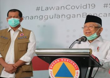 Wapres saat menyambangi Gugus Tugas Percepatan Penanganan Covid-19 di Kantor Badan Nasional Penanggulangan Bencana (BNPB) Jakarta, Senin (23/3).