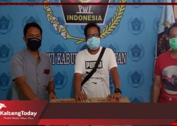 PWI Seruyan Terima Bantuan Minuman Nutrisi Dari Konsultan Seruyan