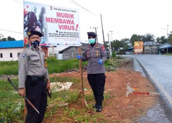 Polsek Kapuas Timur Pasang Himbauan Jangan Mudik