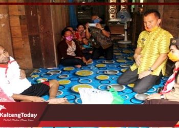 30 Lansia di Tiga Desa Dapat Bantuan Pemkab Gumas