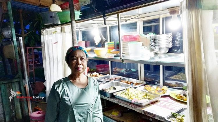 Penjual Makanan Minta Pemerintah Stabilkan Harga Bahan Pokok