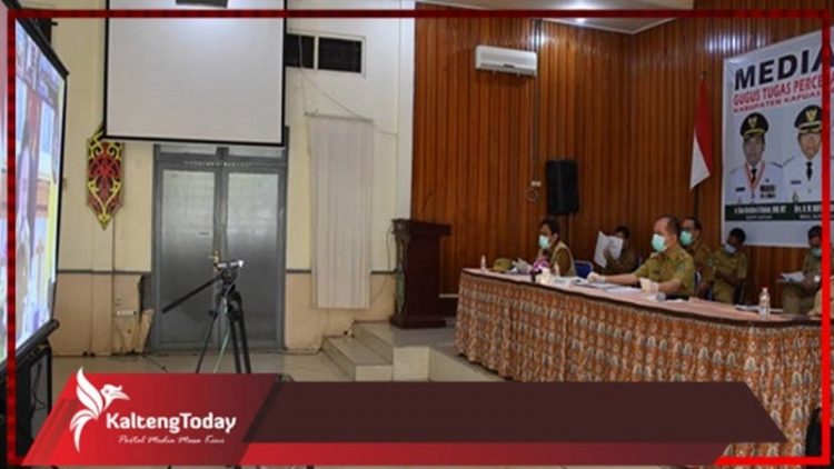 Bupati Kapuas Ikuti Video Conference Terkait Covid-19 Bersama Gubernur