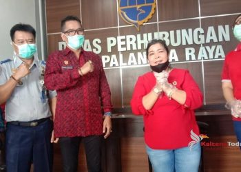 Atasi Dampak Covid19, Kader PDIP di Kalteng Bagikan Sembako