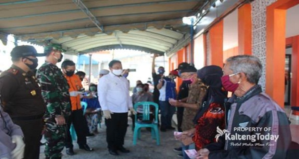 Bupati Pulang Pisau Launching Penyaluran BST Terdampak Covid-19