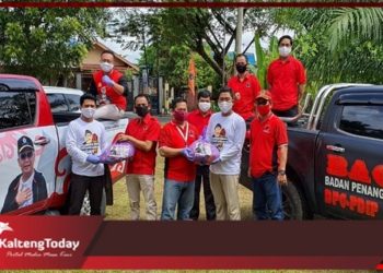 DPC PDIP Kapuas Distribusikan 1.500 Paket Sembako Bantuan Gubernur Kalteng