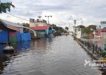 Sejumlah Perkantoran Dan Jalan Protokol di Kota Buntok Terendam Banjir
