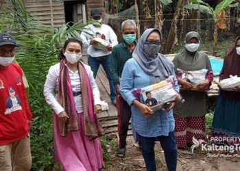 Warga Pedalaman Seruyan Dapat Bantuan Sembako Gubernur Kalteng