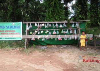 Warung Sedekah, Cara Masyarakat Kecamatan Telawang Siasati Covid-19