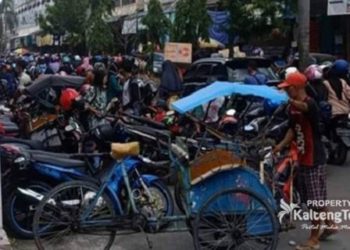 Tak Peduli Pandemi Covid-19, Warga Serbu Pasar PPM Sampit