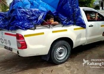 Petugas PSBB Temukan Pemudik Naik Pick Up Bersembunyi Dibalik Terpal