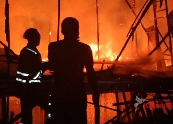 Asrama Pondok Pesantren Manba'u Darissalam Jalan Mendawai Ujung Terbakar