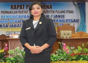 DPRD Pulang Pisau Salurkan Bibit dan Alsintan Ke Warga