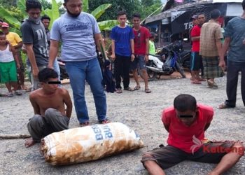 Berniat Curi Karet Tapi Ketahuan, Akhirnya Bonyok Di Hajar Warga