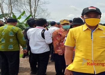 Ketua DPRD Pulang Pisau Sambut Kedatangan Rombongan Menko RI