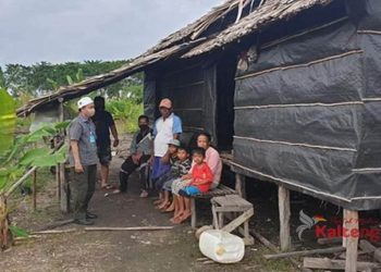Bupati Seruyan Janji Perbaiki Rumah Warga Tak Layak Huni