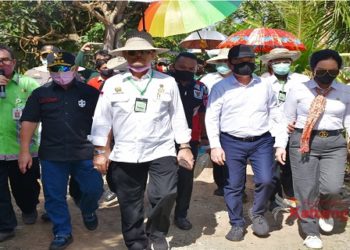 Mentan Tinjau Lumbung Padi di Kabupaten Kapuas