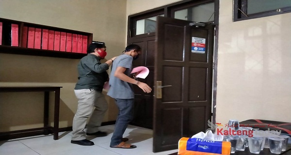 Dengan BH Curian Pria Ini Melampiaskan Nafsu Syahwatnya