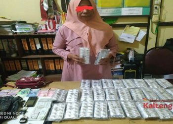 Bawa 2.990 Butir Zenith, Seorang Ibu Rumah Tangga Di Cokok Polisi