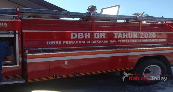 DPKP Kotim Dapat Bantuan 1 Unit Mobil Pemadam Kebakaran