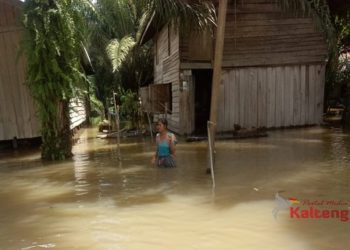 Banjir di Danau Seluluk Semakin Parah, Aktivitas Warga Lumpuh