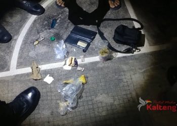 Malam Mingguan Sambil Nenggak Ciu Dan Mabuk Lem, 4 Pemuda Ditangkap Polisi