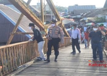 Kapolsek Kapuas Barat, Blusukan Di Pasar Mandomai