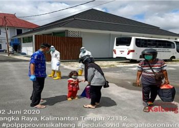 Mengharukan! Balita Pasien Covid-19 Palangka Raya Sembuh Dan Di Jemput Keluarganya