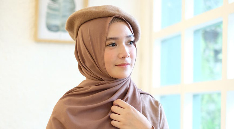 hijab pashmina syari minimalis