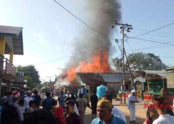 Satu Nyawa Melayang dan Empat Rumah Warga Desa Sembuluh I Dilalap si Jago Merah