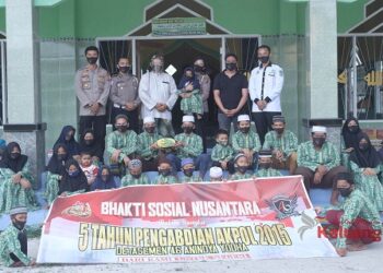 AKPOL Batalyon Anindya Yodha 2015 Gelar Bhakti Sosial Ke Panti Asuhan