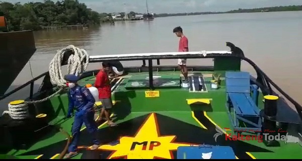 Satpolair Polres Pulang Pisau Lakukan Penyemprotan Disinfektan