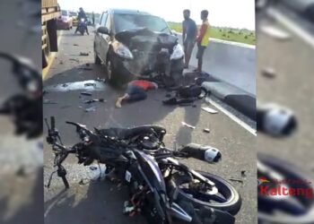Tabrakan Hebat Terjadi di Jembatan Tumbang Nusa