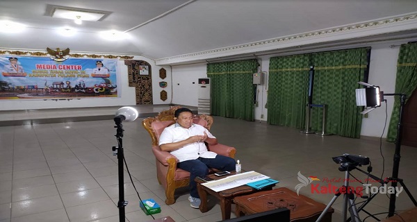 Bupati Pulpis Hadiri Vidcon Bersama Atasi Karhutla