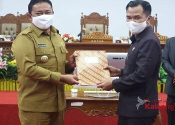 Rapat Paripurna Pendapat Akhir Fraksi DPRD Pulpis Terhadap Raperda
