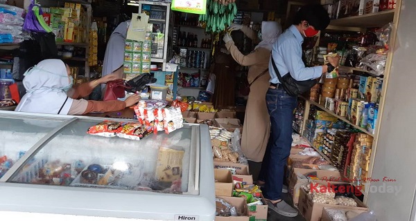 Jelang Idul Adha, Puskesmas Pembuang Hulu dan Polsek Hanau Razia Makanan dan Minuman