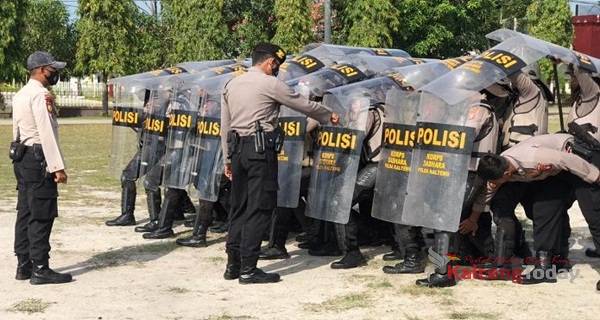 Dit Samapta Polda Kalteng Latihan Dalmas Hadapi Pilkada Serentak Tahun 2020