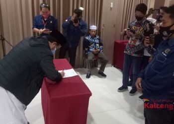 Bupati Seruyan Tandatangani Surat Dukungan Kesiapan Seruyan Sebagai Tuan Rumah HPN Propinsi Kalteng 2021