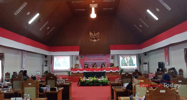Ketua DPRD Pulpis Rapat Paripurna Mendengarkan Pidato Kenegaraan