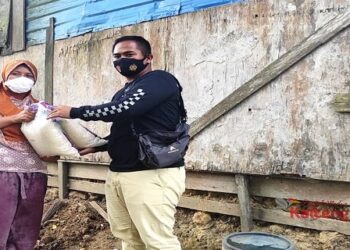 Sambut HUT Ke-75 RI, Polres Gumas Bagikan Sembako