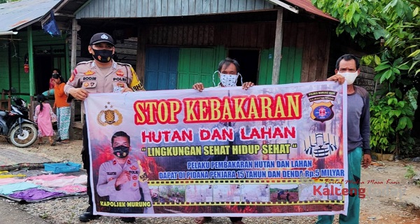 Sosialisasikan Larangan Karhutla Secara Lansung ke Rumah Warga
