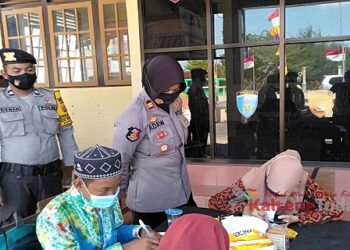 Polisi Bantu Wifi Gratis Untuk Belajar Siswa di Kapuas Timur