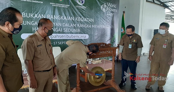 Peringati Hari Sungai Sedunia, Pemkab Seruyan Dan PT RRC Gelar Gerakan Bersih Sungai Seruyan