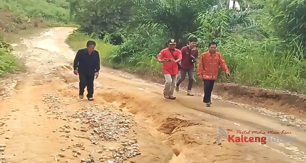 Pemdes Linau Keluhkan Jalan yang Rusak