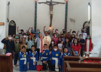 Polsek Seruyan Tengah Amankan Ibadah Syukur HUT RI di Gereja Hati Kudus