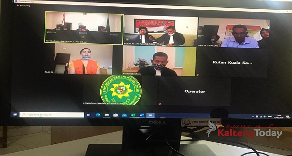 Lina Si Pemotong Alat Vital Suami Itu Kini Tampil Beda Selama Ditahan