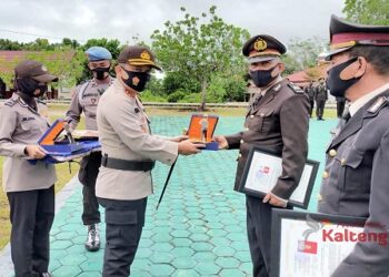 Pelepasan 2 Perwira Polres Mura Memasuki Purna Tugas
