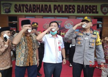 Cetuskan Pembagian Minuman Probiotik, DPRD Mengapresiasi Polres Barsel