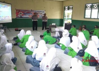 Satlantas Polres Seruyan Sosialisasikan Aturan Berlalu Lintas Ke Sekolah